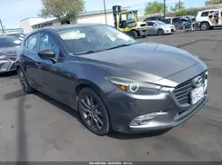 3MZBN1M30JM182668 2018 MAZDA 3