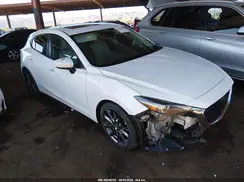 3MZBN1M30JM186347 2018 MAZDA 3