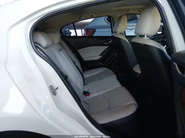 3MZBN1M30JM186347 2018 MAZDA 3 - Image 8