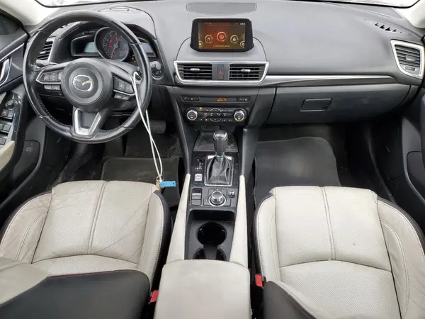 3MZBN1M30JM188857 2018 MAZDA 3 - Image 8