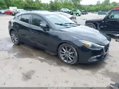 3MZBN1M30JM192990 2018 MAZDA 3