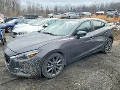 3MZBN1M30JM261855 2018 MAZDA 3