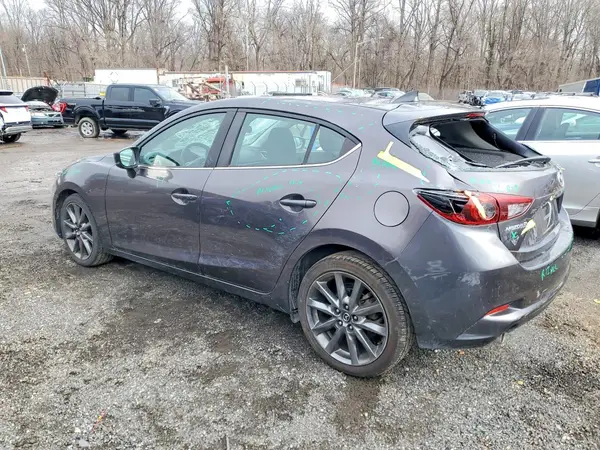3MZBN1M30JM261855 2018 MAZDA 3 - Image 2