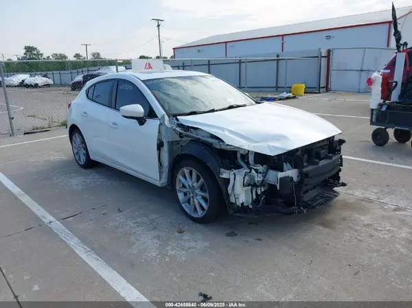 3MZBN1M31HM134929 2017 MAZDA 3 - Image 1