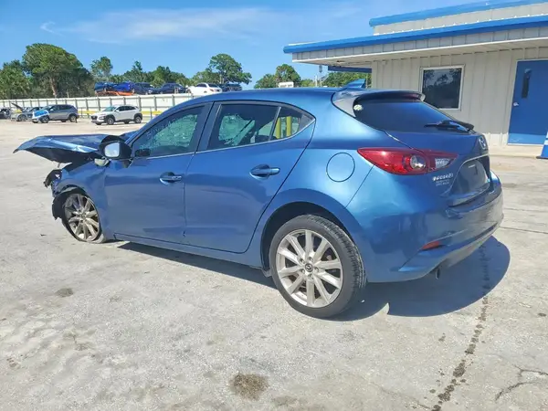 3MZBN1M31HM137748 2017 MAZDA 3 - Image 2