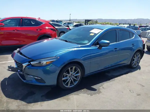 3MZBN1M31JM201468 2018 MAZDA 3 - Image 2