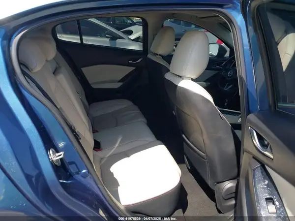 3MZBN1M31JM201468 2018 MAZDA 3 - Image 8