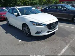 3MZBN1M31JM256048 2018 MAZDA 3