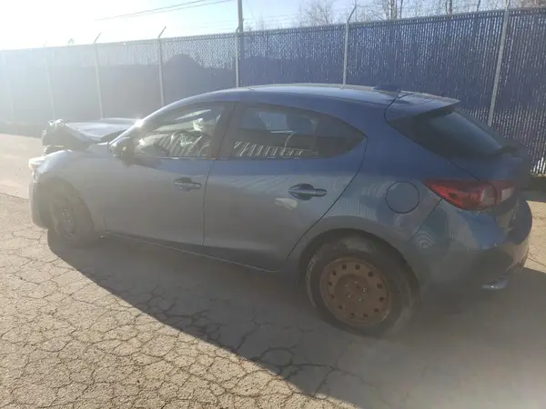 3MZBN1M31JM258446 2018 MAZDA 3 - Image 2