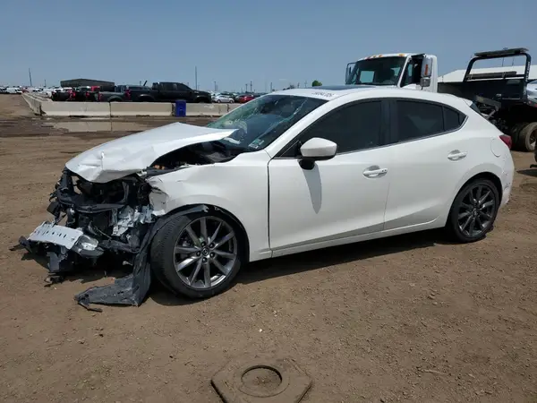3MZBN1M31JM268135 2018 MAZDA 3 - Image 1