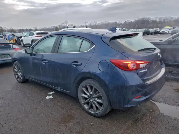 3MZBN1M32JM159313 2018 MAZDA 3 - Image 2