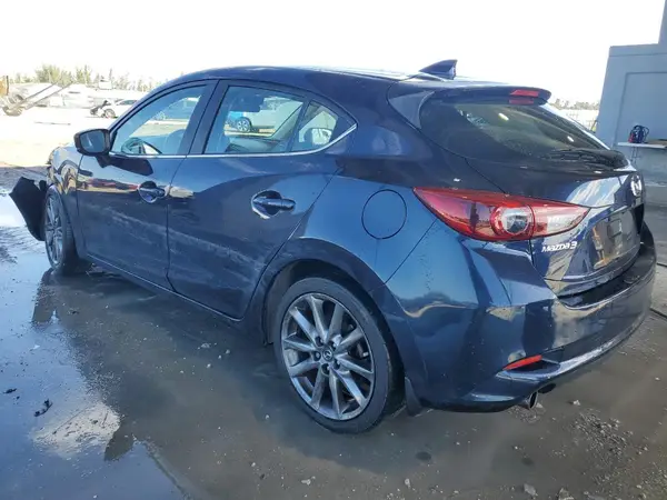 3MZBN1M32JM161367 2018 MAZDA 3 - Image 2