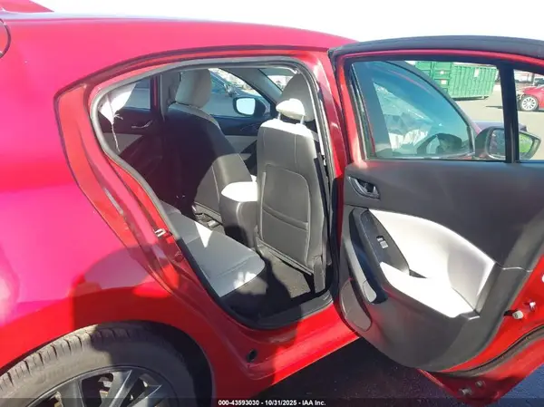3MZBN1M32JM164947 2018 MAZDA 3 - Image 8