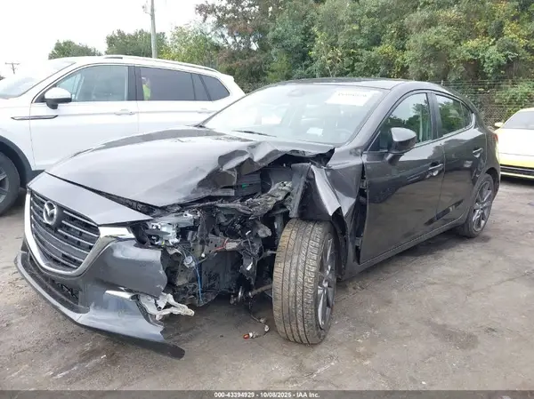 3MZBN1M32JM166486 2018 MAZDA 3 - Image 2