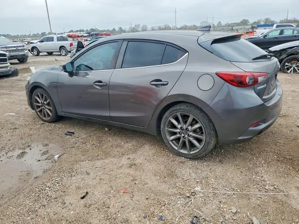 3MZBN1M32JM168917 2018 MAZDA 3 - Image 2