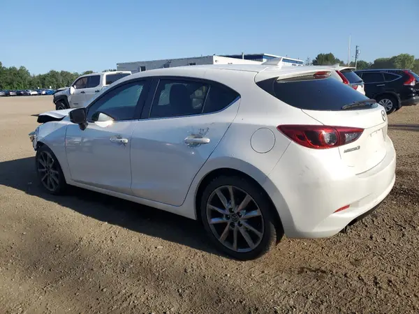 3MZBN1M32JM230185 2018 MAZDA 3 - Image 2