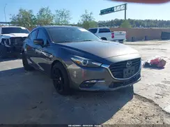 3MZBN1M32JM245771 2018 MAZDA 3