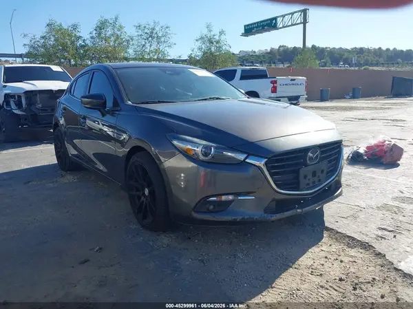 3MZBN1M32JM245771 2018 MAZDA 3 - Image 1