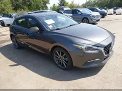 3MZBN1M32JM263106 2018 MAZDA 3