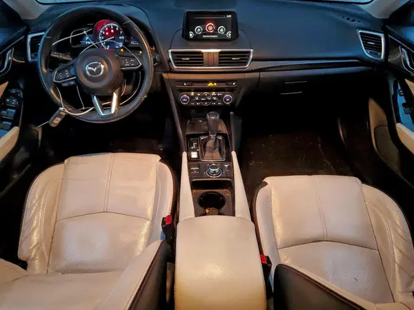 3MZBN1M33JM169137 2018 MAZDA 3 - Image 8