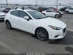 3MZBN1M33JM169834 2018 MAZDA 3