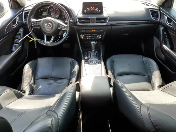 3MZBN1M33JM170269 2018 MAZDA 3 - Image 8