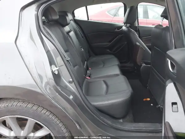 3MZBN1M33JM174662 2018 MAZDA 3 - Image 8