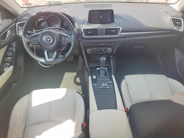 3MZBN1M33JM175746 2018 MAZDA 3 - Image 8
