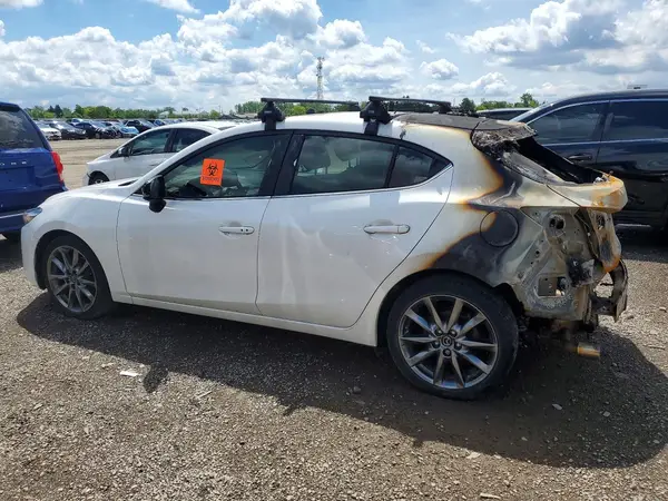 3MZBN1M33JM210530 2018 MAZDA 3 - Image 2
