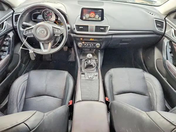 3MZBN1M33JM240160 2018 MAZDA 3 - Image 8