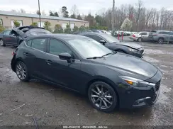 3MZBN1M33JM268671 2018 MAZDA 3