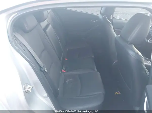 3MZBN1M34JM213744 2018 MAZDA 3 - Image 8