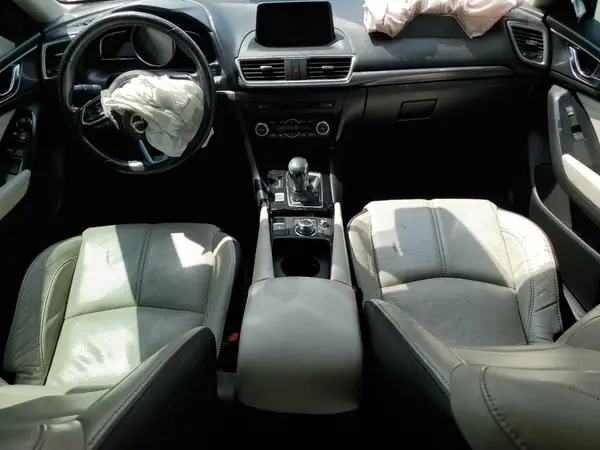 3MZBN1M34JM246145 2018 MAZDA 3 - Image 8