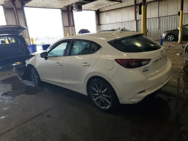 3MZBN1M34JM255055 2018 MAZDA 3 - Image 2