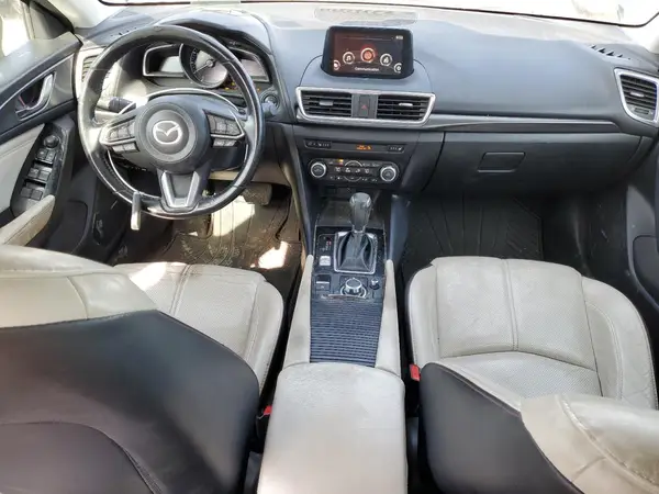 3MZBN1M34JM262085 2018 MAZDA 3 - Image 8