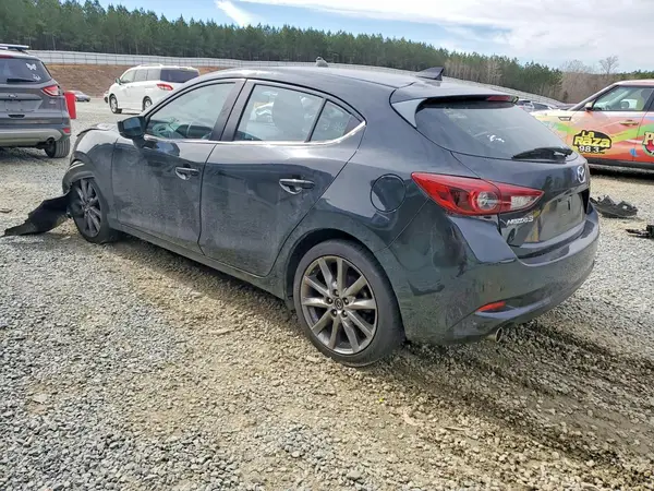 3MZBN1M34JM267027 2018 MAZDA 3 - Image 2