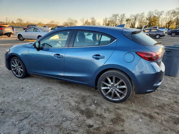 3MZBN1M34JM267674 2018 MAZDA 3 - Image 2
