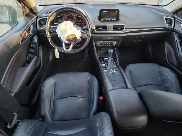 3MZBN1M34JM267674 2018 MAZDA 3 - Image 8