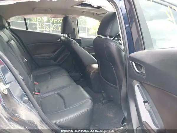 3MZBN1M34JM268615 2018 MAZDA 3 - Image 8