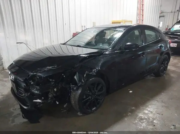 3MZBN1M35HM131628 2017 MAZDA 3 - Image 2