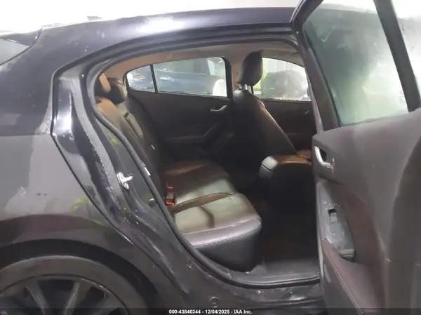 3MZBN1M35HM131628 2017 MAZDA 3 - Image 8
