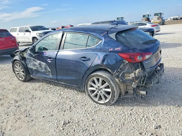 3MZBN1M35HM147523 2017 MAZDA 3 - Image 2
