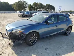 3MZBN1M35JM161041 2018 MAZDA 3