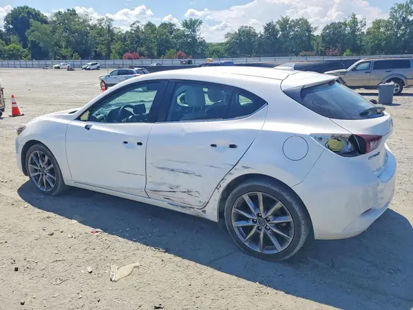3MZBN1M35JM217740 2018 MAZDA 3 - Image 2