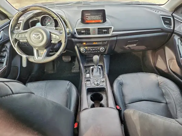 3MZBN1M35JM268106 2018 MAZDA 3 - Image 8
