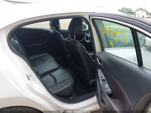 3MZBN1M36HM133050 2017 MAZDA 3 - Image 8