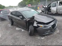 3MZBN1M36JM215897 2018 MAZDA 3