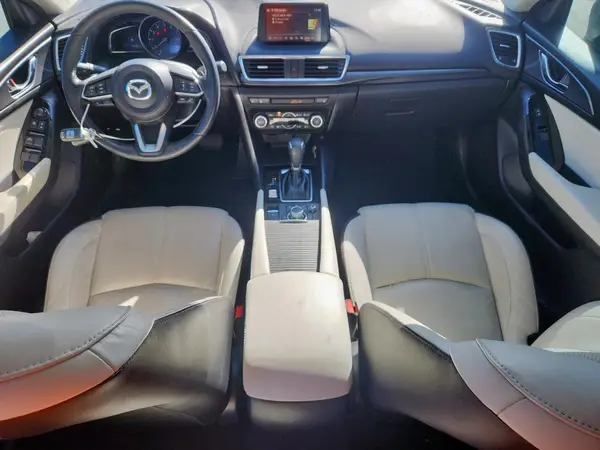 3MZBN1M36JM256627 2018 MAZDA 3 - Image 8