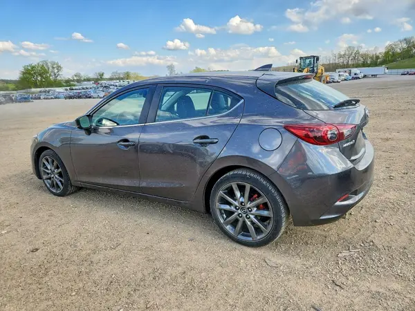 3MZBN1M36JM269409 2018 MAZDA 3 - Image 2
