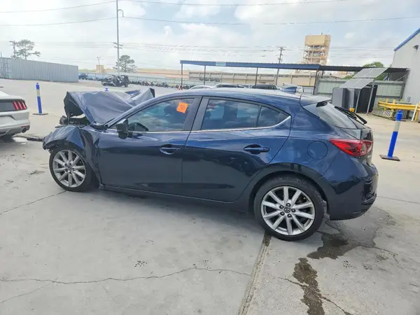 3MZBN1M37HM139441 2017 MAZDA 3 - Image 2